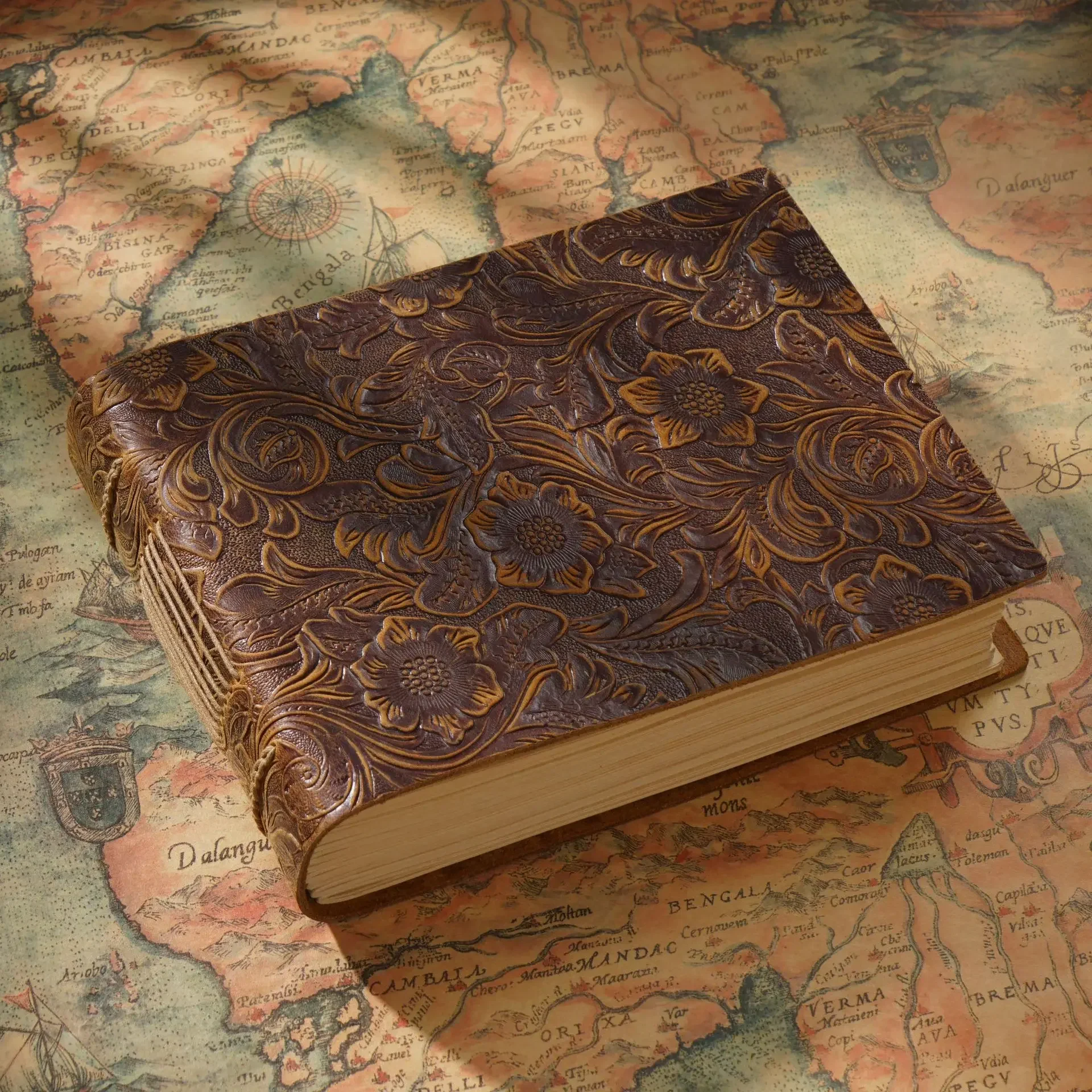 Ādas Grāmatiņa Vintage Dienasgrāmata Grāmatiņa Radošā Grāmatiņa Paštaisītas Zīmējumu Grāmatas Pātagot Grāmata0