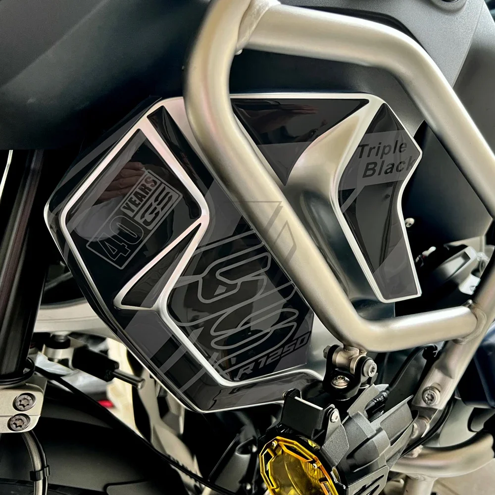 3D Sveķu Motociklu Radiatora Aizsargs Uzlīme BMW R1250GS Piedzīvojumu 2019-2023 40 Gadus GS Triple Melns4